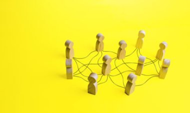 Estableciendo Redes Sólidas en el Lugar de Trabajo: Una Guía de Cinco Pasos para un Equipo Conectado